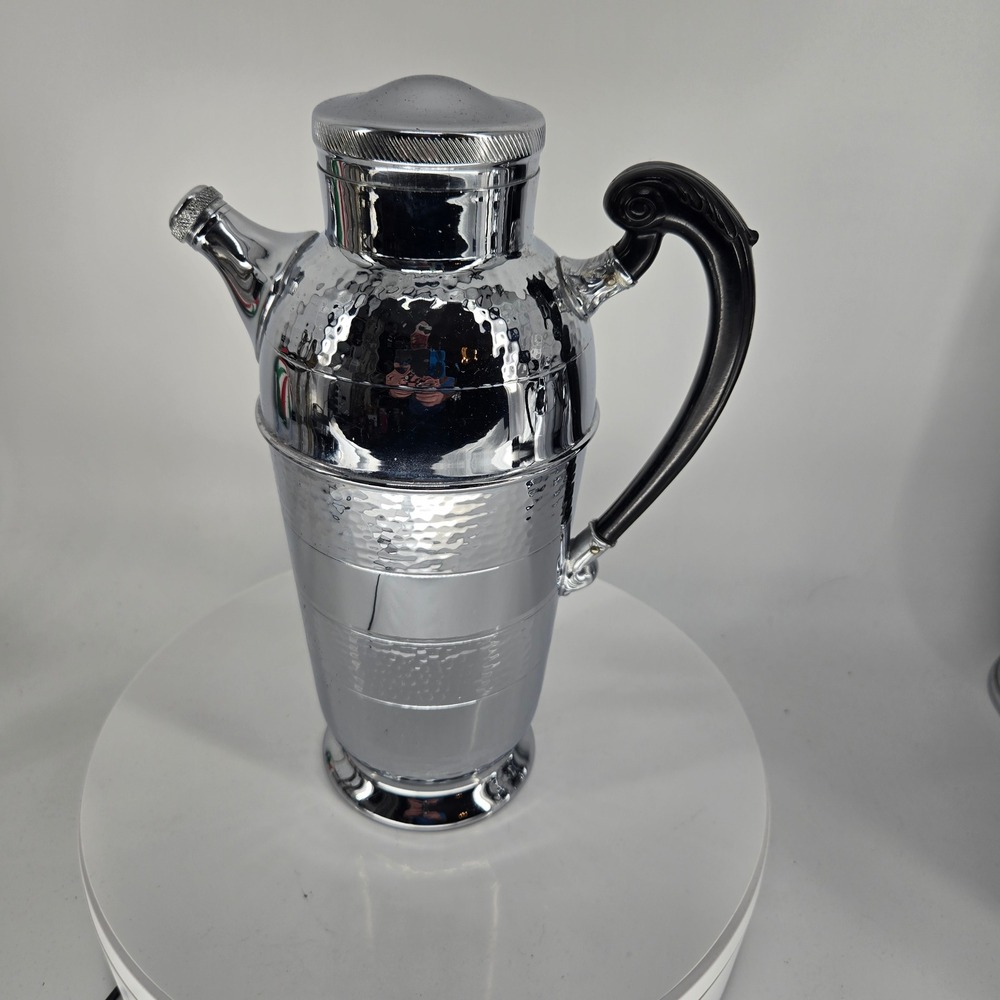 Vintage Farber Bros Krome Kraft Cocktail Shaker Hammered‎ Chrome Bakelite Handle